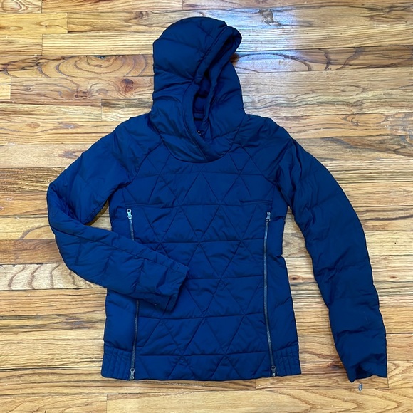 lululemon athletica Jackets & Blazers - LuluLemon Puffer Hoodie